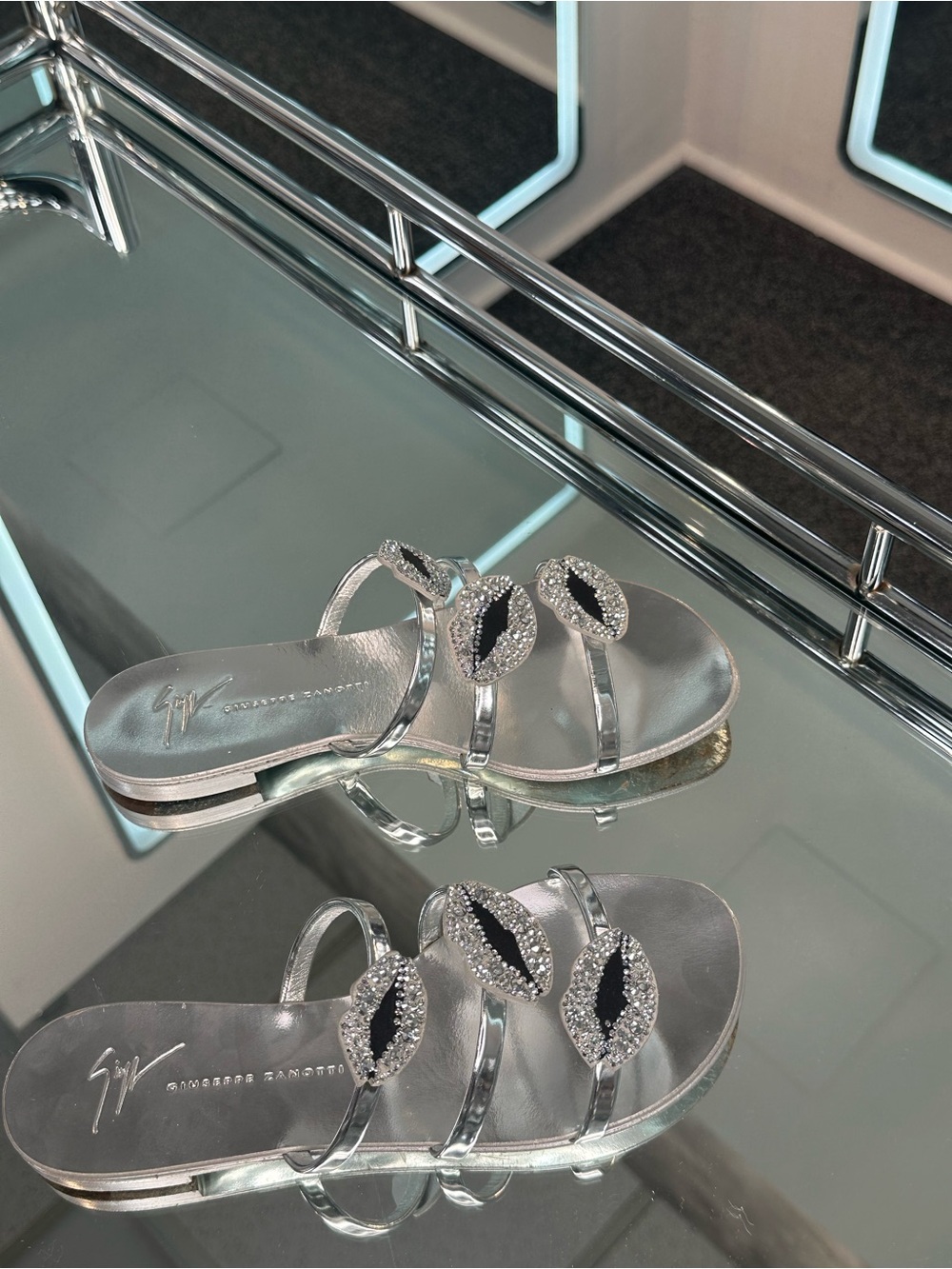 Giuseppe Zanotti Kiss Sandals - Picture 8 of 9